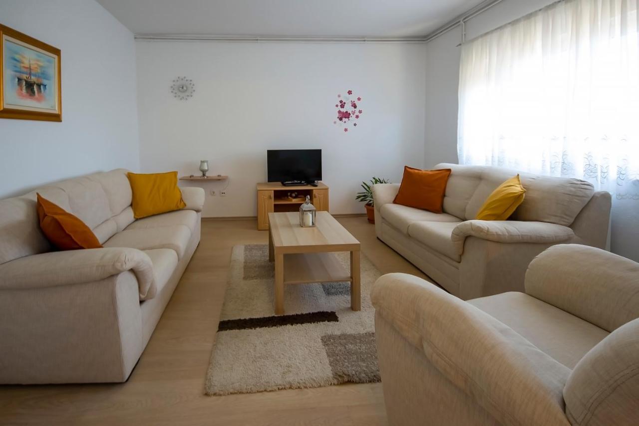Apartman Mia シベニク エクステリア 写真